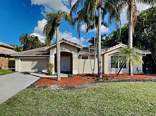 9352 Stingray Ln, Boynton Beach, FL 33437