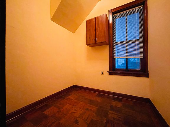 5th image of 2641 S Princeton Ave #1F