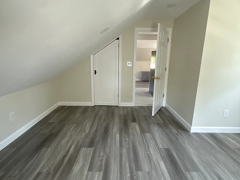 246-04 86th Ave #2 — Photo 5
