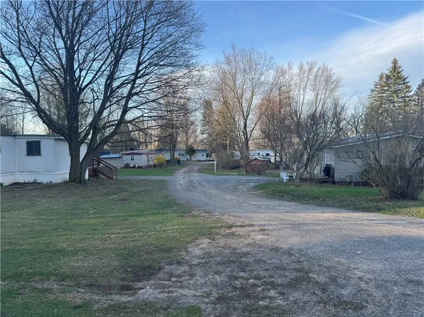 1063 State Route 21, Shortsville, NY 14548