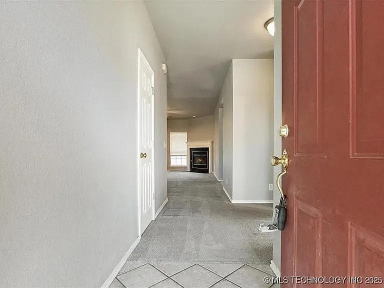 1021 W 117th St S — Photo 2