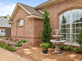 6932 Danele Ct, Richland Hills, TX 76118