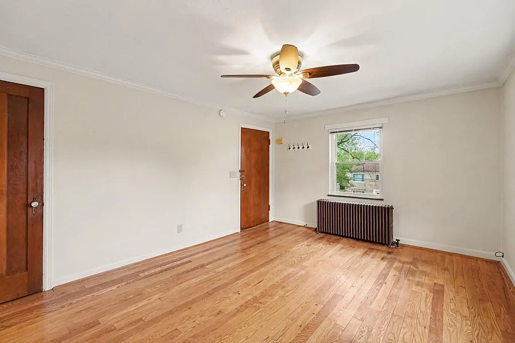 2540 Williams Ave — Photo 2