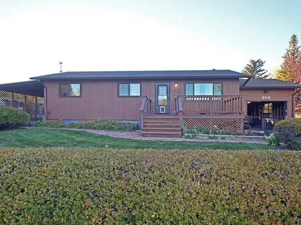606 Bridge St, Dayton, WY 82836