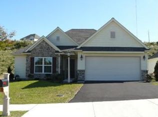 400 Azalea Dr, Windsor, PA 17366