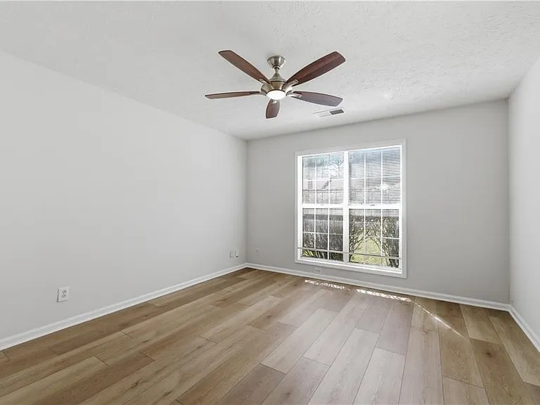 201 Colony Springs Dr — Photo 26