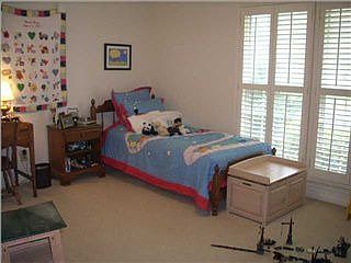 4th image of 2315 Antietam Ave