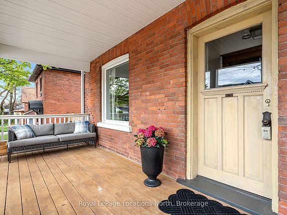 2nd image of 117 Napier St