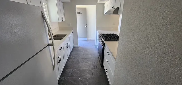 11264 Morrison St #303 — Photo 5
