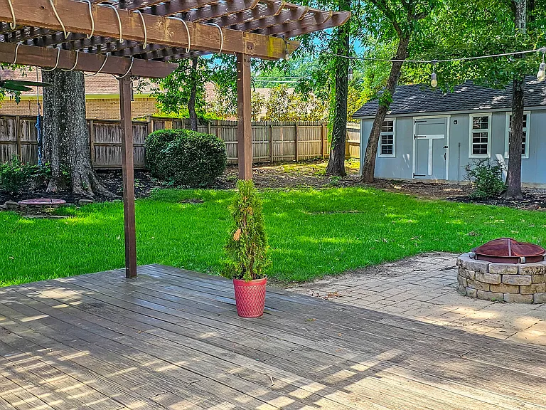 775 Royal Forest Dr — Photo 18