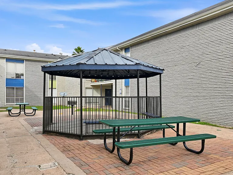 Parkgreen on Gessner — Photo 23