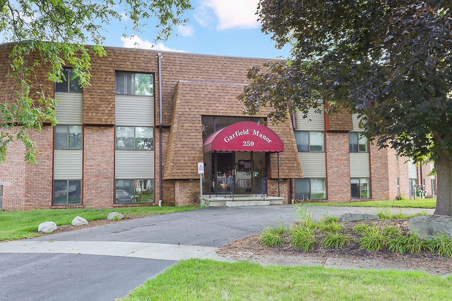 259 Perkinswood Blvd NE #B-15 photo 1