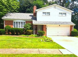 249 Deerpath Rd, New Kensington, PA 15068