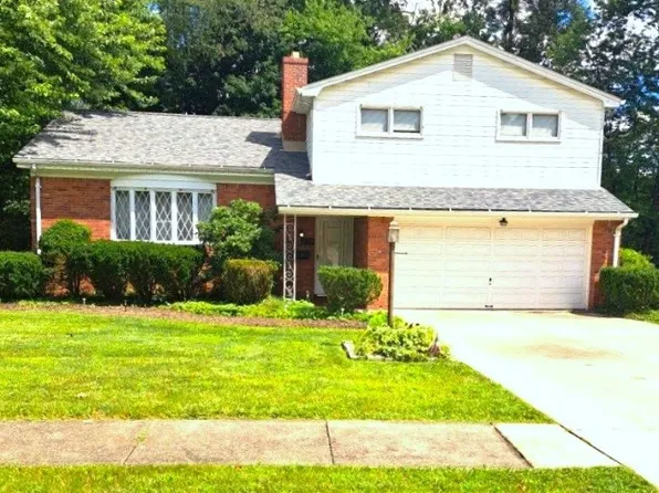 249 Deerpath Rd, New Kensington, PA 15068