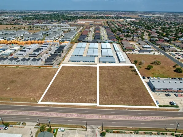 6902 & 6918 S Staples St, Corpus Christi, TX 78414
