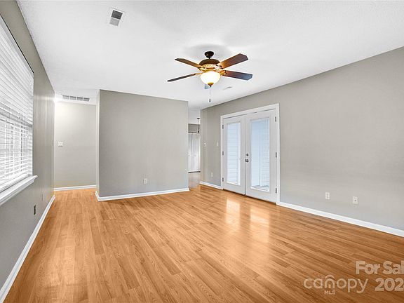 4th image of 8527 Castle Pine Ct