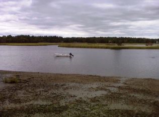 15 Sippican Rd, Wareham, MA 02571