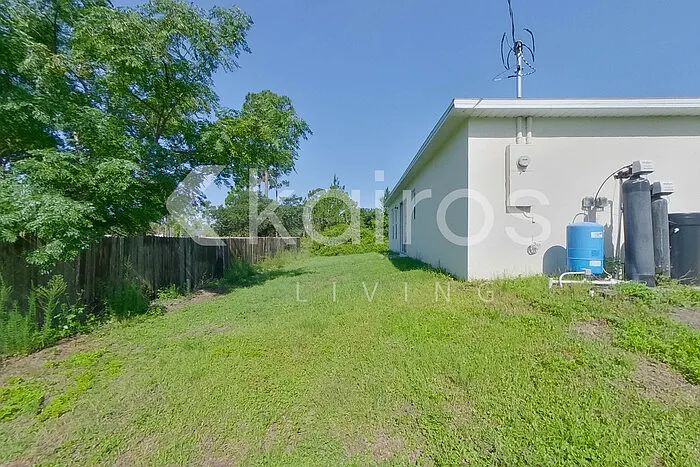 4204 E 5th St — Photo 25