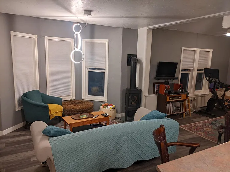 835 E 6th Ave #A — Photo 10