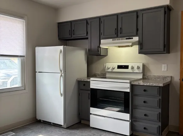 935 Herold Ave, Des Moines, IA 50315