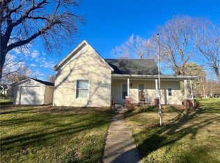 327 E Pine St, Drexel, MO 64742