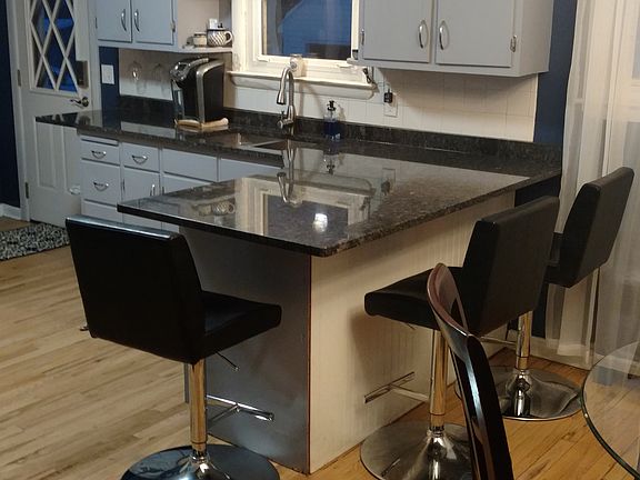 Dining -> Kitchen (granite)