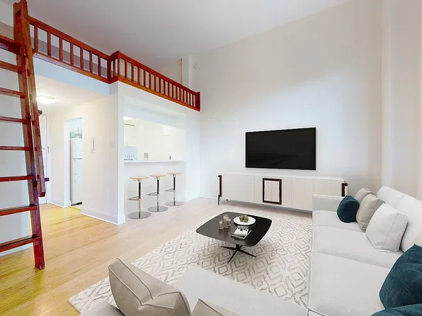 1 Astor Pl APT 9A, New York, NY 10003