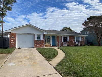 436 W Farmington Rd, Virginia Beach, VA, 23454