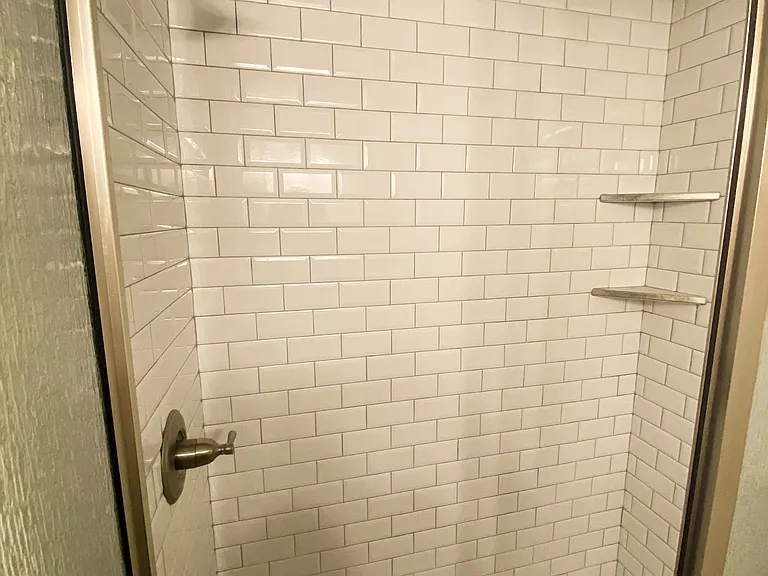 926 Archer St — Photo 23