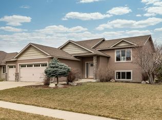 3635 Blakesley Ln NW, Rochester, MN 55901