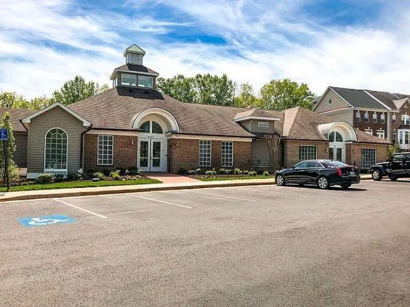 6561 Grange Ln Unit 303, Alexandria, VA 22315
