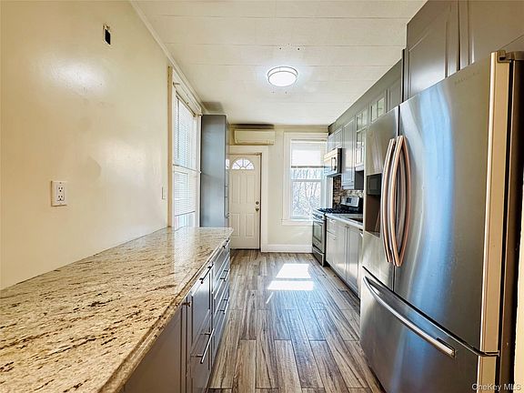 3rd image of 76-18 85th Road