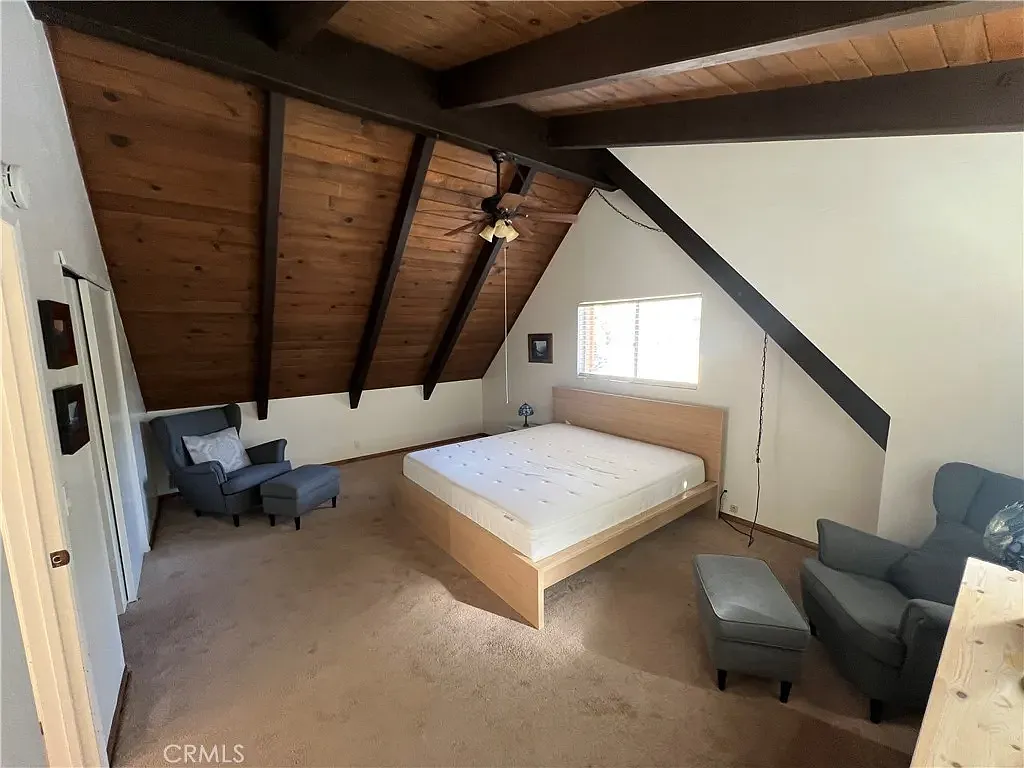 4 bed, 1886 sqft, $2,385 — Photo 4