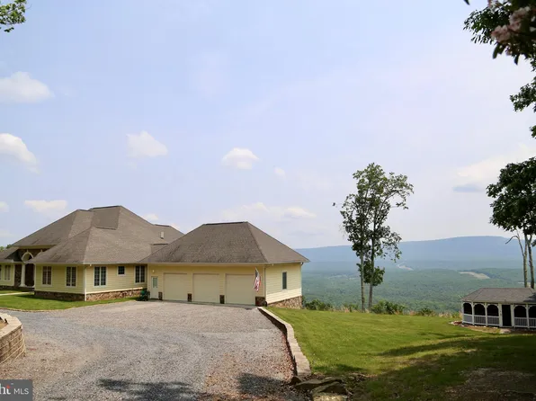 329 Reymann Dr, Yellow Spring, WV 26865