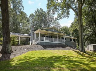 2401 Little Fox Ln, Vienna, VA