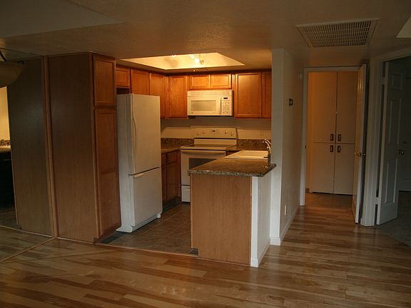 2nd image of 1840 E Morten Ave Unit 135