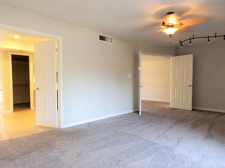 2118 S El Marino — Photo 32
