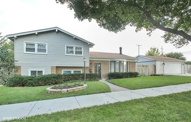 801 N Brentwood Ln photo 1