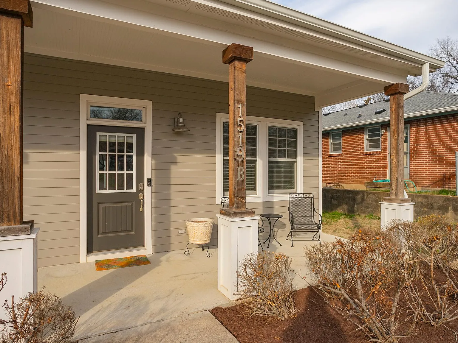 3 bed, 1868 sqft, $2,995 — Photo 2