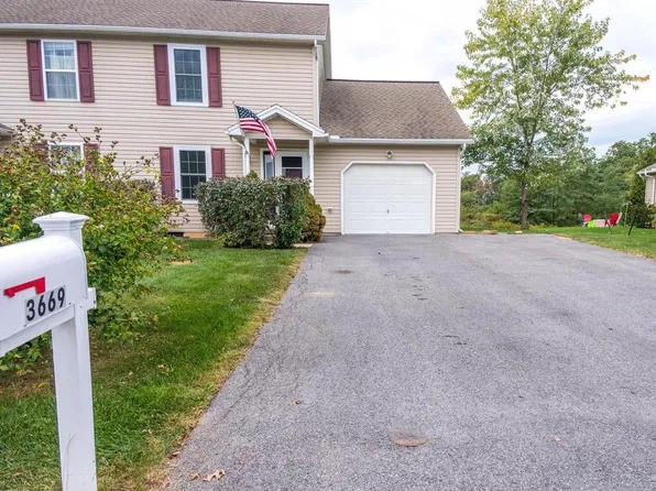 3669 Mountain Shadow Dr #3669, Fayetteville, PA 17222