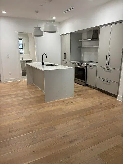 1 bed, 1.0 bath, 485 sqft, $800 — Photo 3