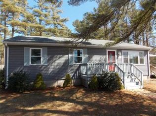 592 County Rd, Wareham, MA 02571