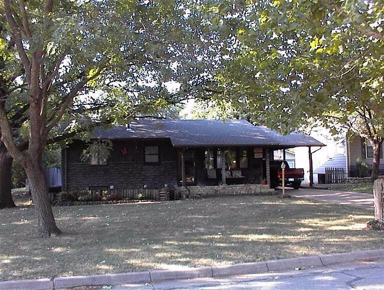1st image of 1507 NW 2nd St