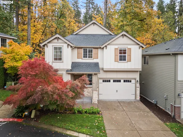 9278 SW Chopin Ln, Portland, OR 97225
