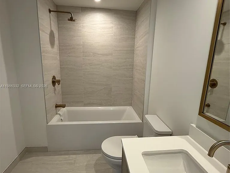 77 SE 5th St #2015 — Photo 8