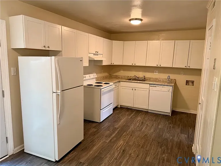 233 Knightsmanor Ct — Photo 6