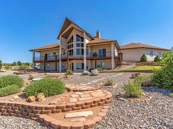 5616 River View Ln, Pueblo, CO 81004