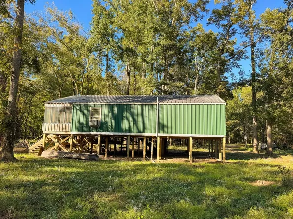 565 Anderson Bay Ln, Crocketts Bluff, AR 72038