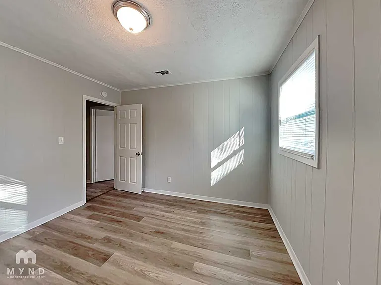 10204 Allen Dr SW — Photo 17