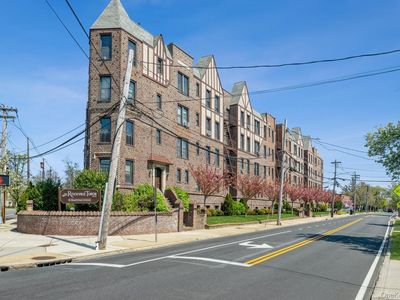 12 Hempstead Ave #4D, Rockville Centre, NY, 11570